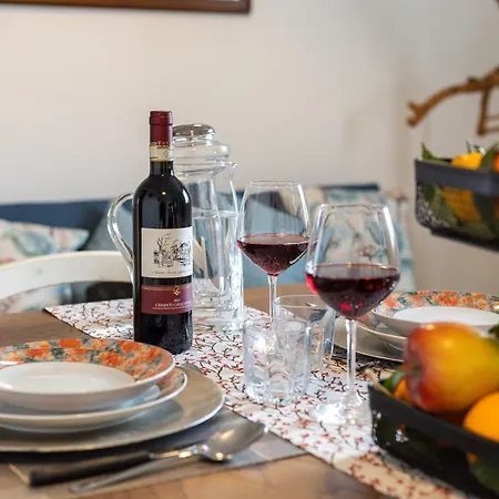 Podere Sasso 3 דירה